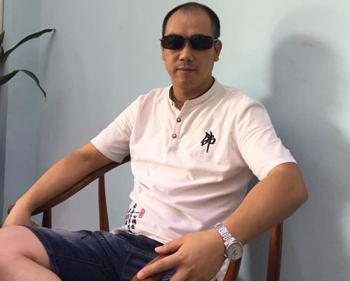 中銳傳奇經(jīng)銷(xiāo)商“許半仙”專訪