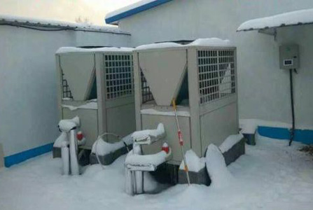 空氣能熱泵穩(wěn)定供暖，助力小區(qū)供暖升級改造